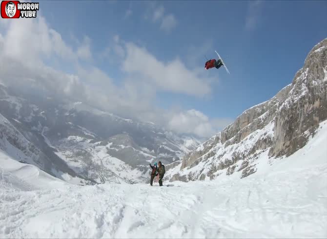 Video :A dizzying ski descent with Candide Thovex, a Frenchman